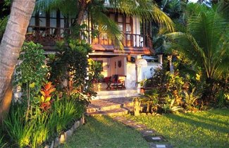Photo 1 - Villa Sunrise on the Bali North Shore/breakfast Included