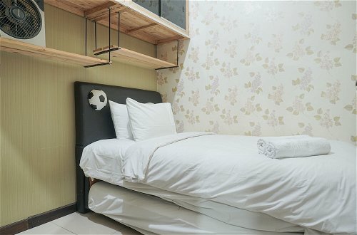 Foto 10 - Comfortable 2BR Apartment at Kebagusan City