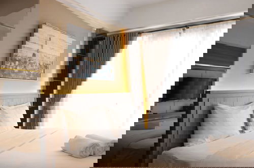 Photo 5 - Luxurious Studio Room @ Grand Asia Afrika Apartment