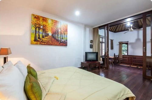 Photo 2 - SMV- 2BedGRDN - V4 · 2BR Garden Villa Walk to shops and Beach Legian