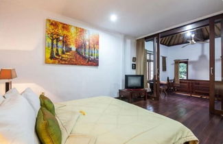 Photo 3 - SMV - garden - 5-BR · 5BR Garden Villa Walk to Beach and Shops Legian