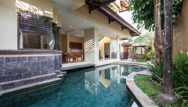 Foto 1 - 4 Bathroom Private Pool Villa near Seminyak Beach Bali