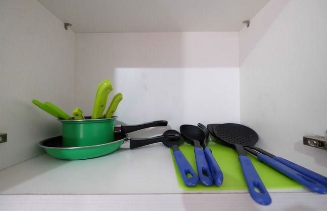 Mini Studio Green Pramuka Apartment - Foto 10