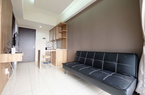 Foto 16 - Minimalist Serpong Greenview Apartment