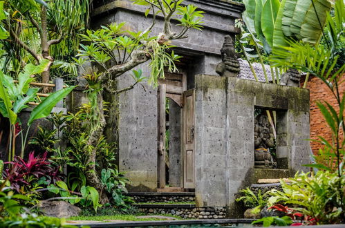 Photo 18 - Buana Tirta Ubud Villa