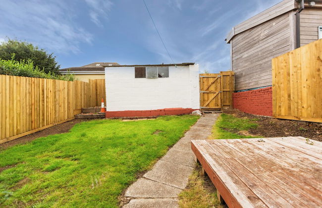 Superior three bedroom house with sea view - Photo 14