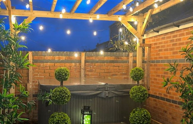The Cheshire Gathering - Hot Tub 8 Bedroom - Foto 25