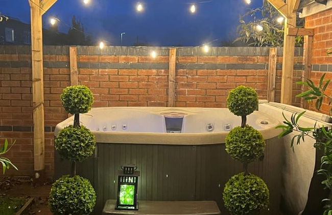 The Cheshire Gathering - Hot Tub 8 Bedroom - Foto 27