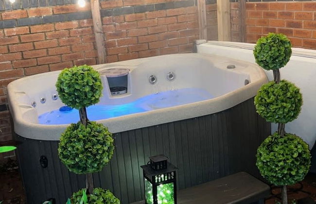 The Cheshire Gathering - Hot Tub 8 Bedroom - Foto 26