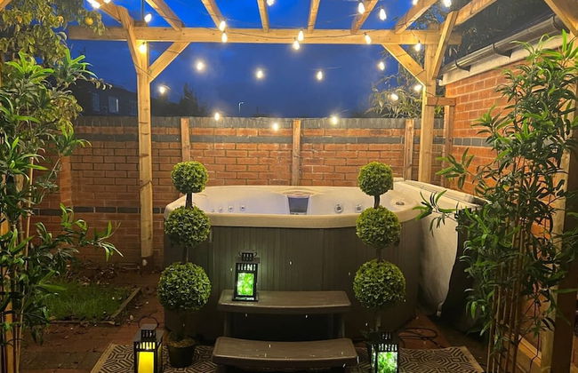 The Cheshire Gathering - Hot Tub 8 Bedroom - Foto 51
