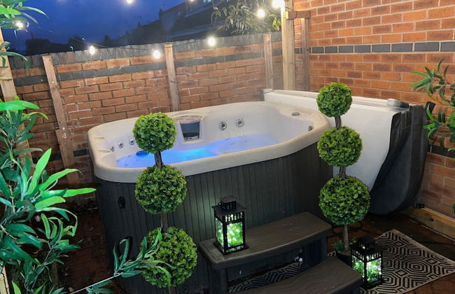 The Cheshire Gathering - Hot Tub 8 Bedroom - Foto 50