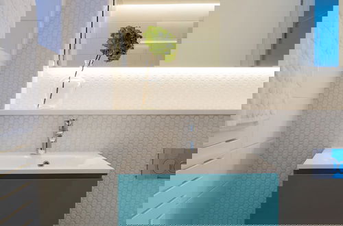 Foto 17 - Insta-worthy 4br Designer House 5 min to the Beach