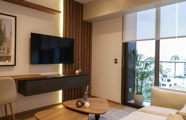 w 1BR With Balcony in Luxury Building Barranco - Foto 1