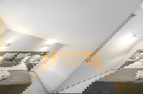 Photo 4 - Stone and Sea Villas