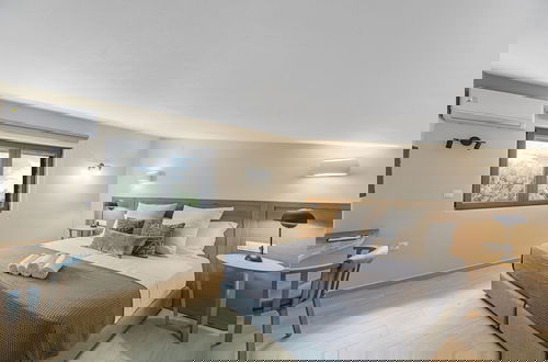 Photo 3 - Stone and Sea Villas