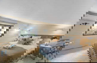 Photo 3 - Stone and Sea Villas