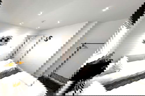 Foto 4 - Captivating 2-bed Apartment in Liverpool