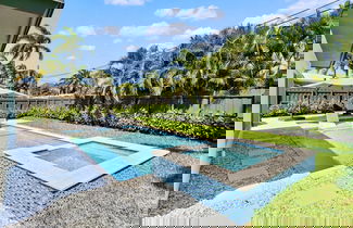 Photo 3 - Stunning Poolside Luxury Retreat