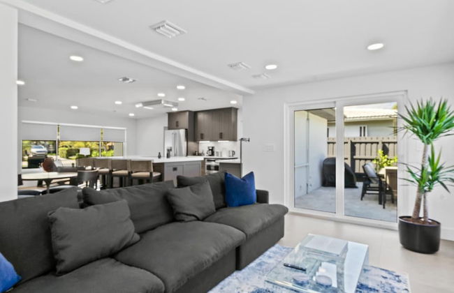 Stunning Poolside Luxury Retreat - Foto 5