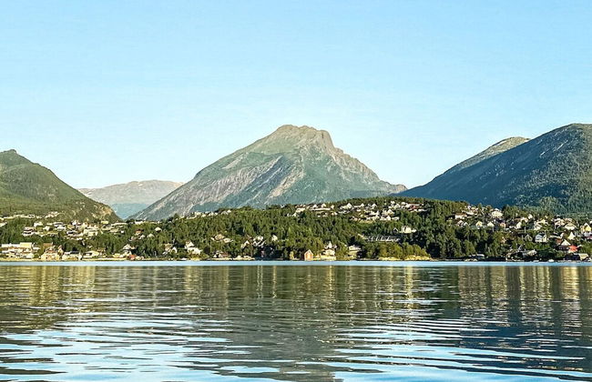 7 Person Holiday Home in Sandane - Foto 20