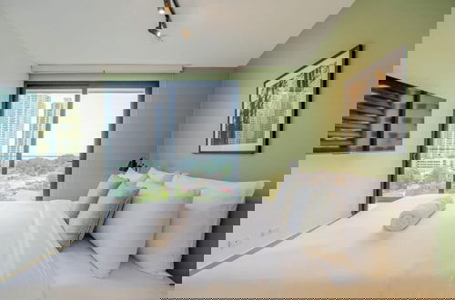 Photo 15 - Luxurious 1BR Apartment With Stunning Balcony View