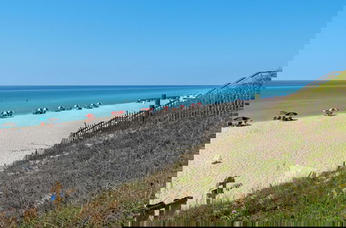 Foto 36 - 3br/2ba ~ Sleeps 6 ~ Pool Area ~ Public Beach Access!