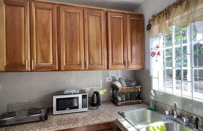 Skyline Suites, Breathtaking Mountains & City View 1 Bedroom Apts by RedAwning - Photo 6