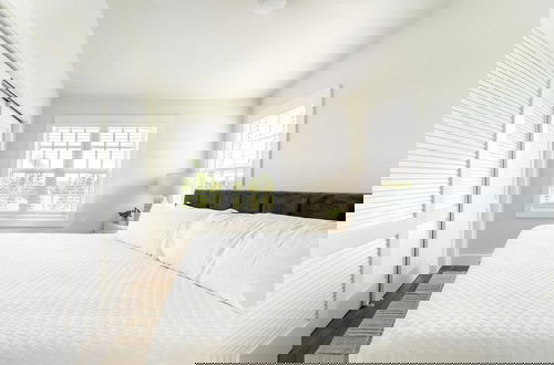 Foto 6 - Paradise Point by Avantstay Golf Course Living