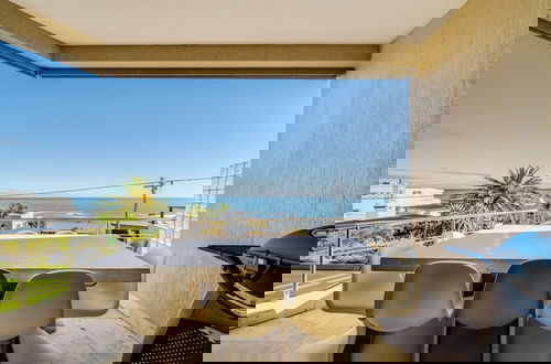Foto 2 - Multi-level Family Villa w Private Pool Views Lions Crest