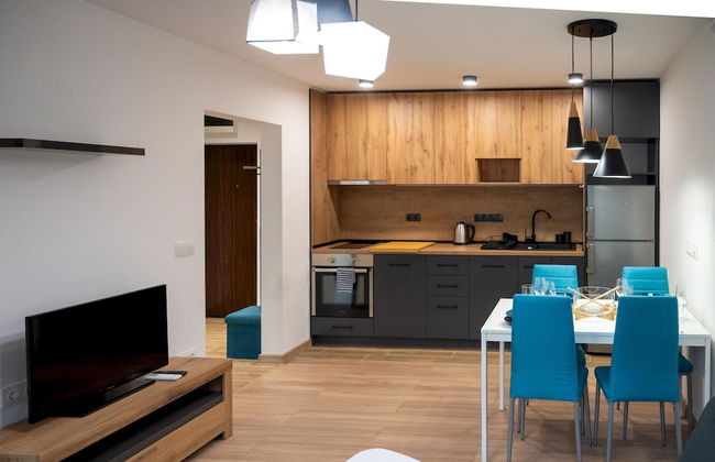 Modern and Cozy 1bdr Apartment in the City Center - Photo 1