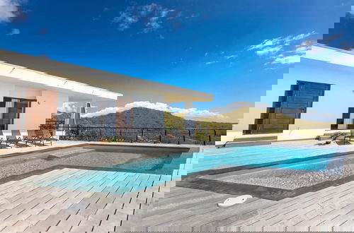 Foto 4 - La Perla Chic Panoramic Designer Villa