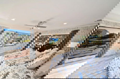 Photo 5 - Experience of a Lifetime - Waterfront Living