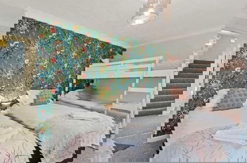 Foto 32 - Seabright Townhouse- Super Stylish House- Parking for one Car- Sleeps up to 12