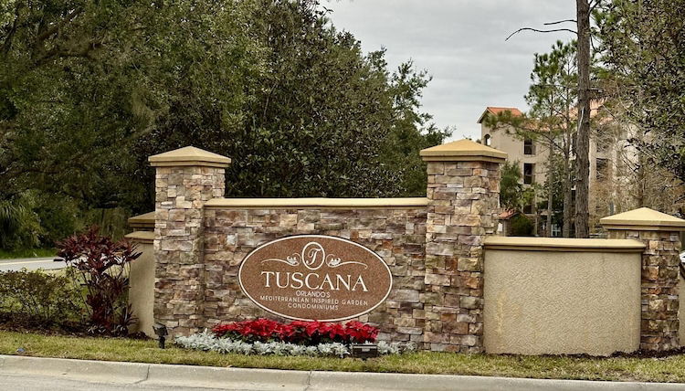 Foto 1 - Grand 3BR Luxury Condo Resort Style Near Disney