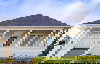Foto 1 - Restored 1930s Uptown Bungalow 2 min to Magnolia Silos