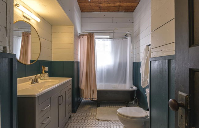 Restored 1930s Uptown Bungalow 2 min to Magnolia Silos - Foto 11