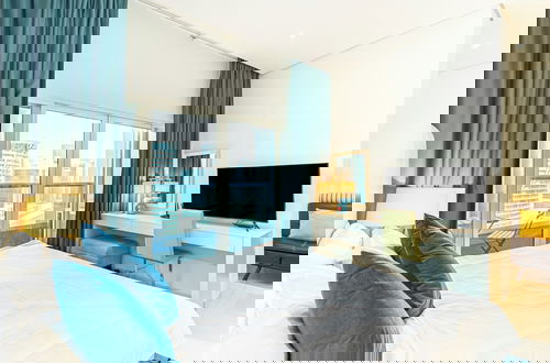 Photo 1 - SuperHost - Chic Studio on the 16th Floor in Business Bay