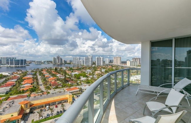 2 Br Luxury Suite In Marenas Beach Resort 2 Bedroom Condo by RedAwning - Foto 26