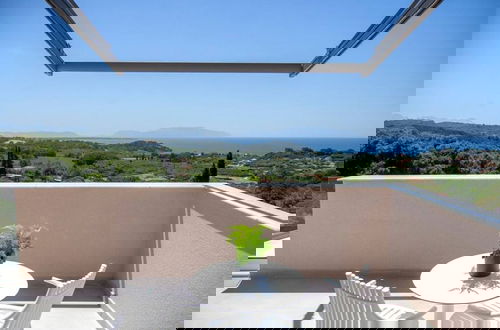 Photo 22 - Villa Monolithi Lumiere