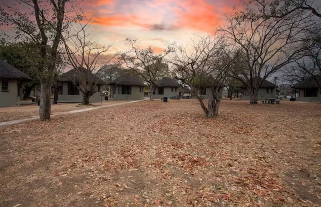 Self Catering Chalets - Manyeleti - Foto 21