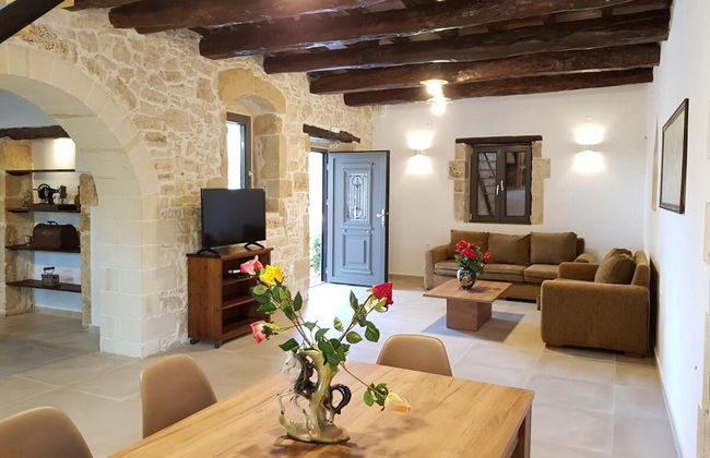 Traditional Villa in Fres - Photo 9