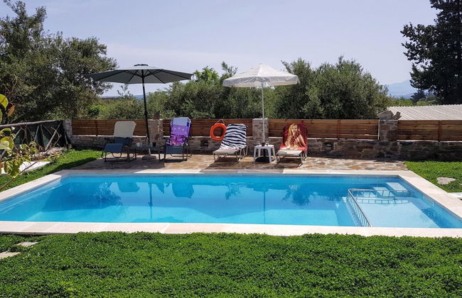 Traditional Villa in Fres - Photo 5