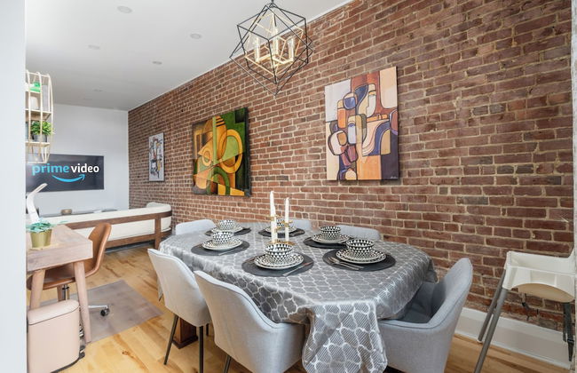 Downtown Luxe - Parking, Metro, King Bed, Sleeps 6 - Foto 24
