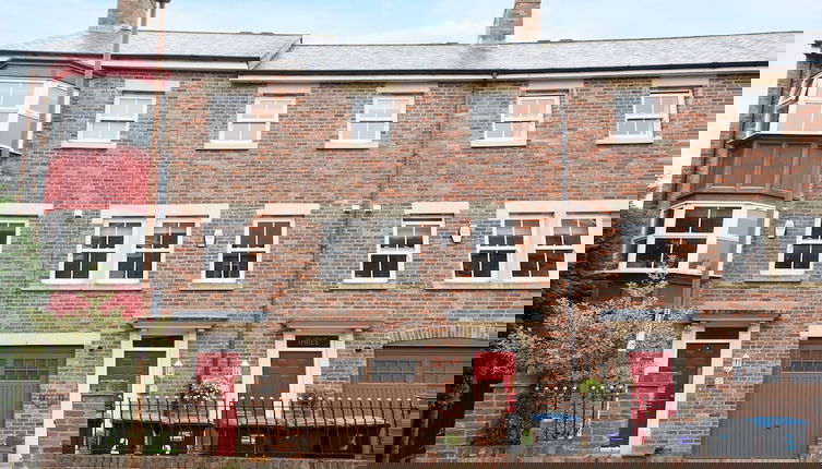 Foto 1 - Dalton Crescent