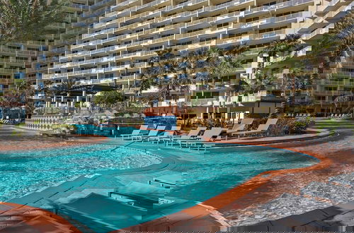 Foto 30 - Amazing Gulf Views! Spa, Pool, Tiki Bar and More!