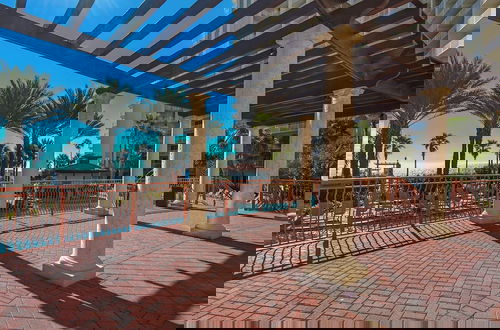 Foto 48 - Amazing Gulf Views! Spa, Pool, Tiki Bar and More!