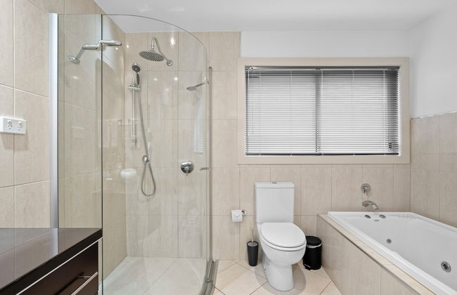 Tranquil Tranmere- City Views- 3 Bedroom - Foto 35