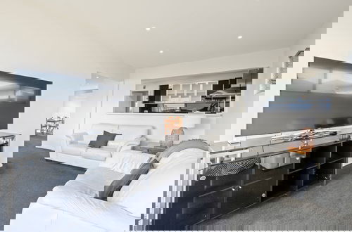 Photo 20 - Tranquil Tranmere- City Views- 3 Bedroom