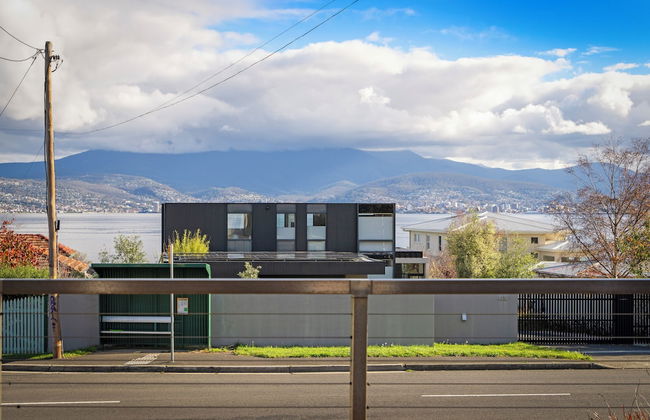 Tranquil Tranmere- City Views- 3 Bedroom - Foto 36