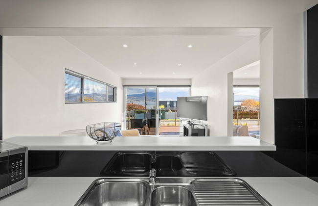 Tranquil Tranmere- City Views- 3 Bedroom - Foto 16